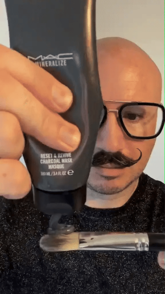 MAC Mineralize - Reset & Revive Charcoal Mask